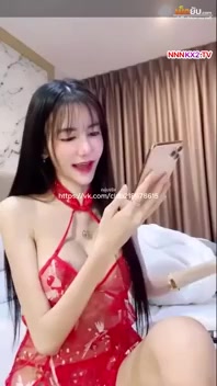 คลิปหลุดกลุ่มลับ คลิปโป๊ smildyee19 ไลฟ์ตรุษจีน แหกหีโชว์ใช้ควยปลอมเสียบรูหีน้ำกระจาย